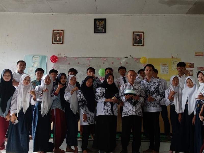 HARI GURU NASIONAL 2025 DI SMP NEGERI 3 SUMBERMALANG SATU ATAP